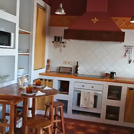 Casamanuelamonesterio Holiday home *